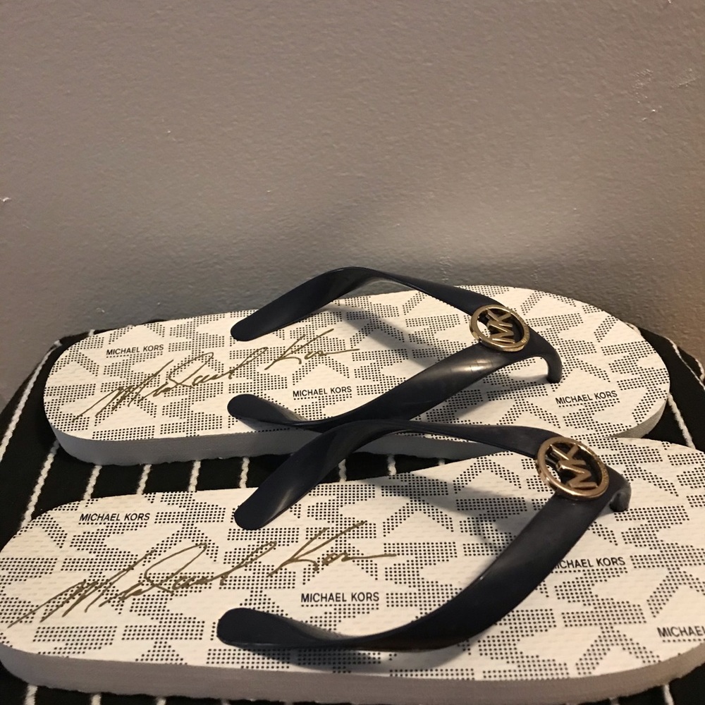 Michael Kors slippers